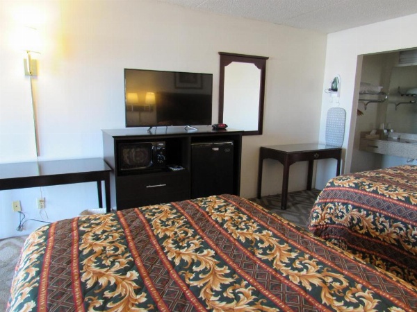 Tourway Inn image 15